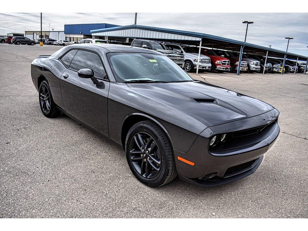 Dodge challenger awd